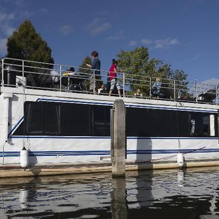 Bluebird House-Boat Hotel East Molesey Esterno foto