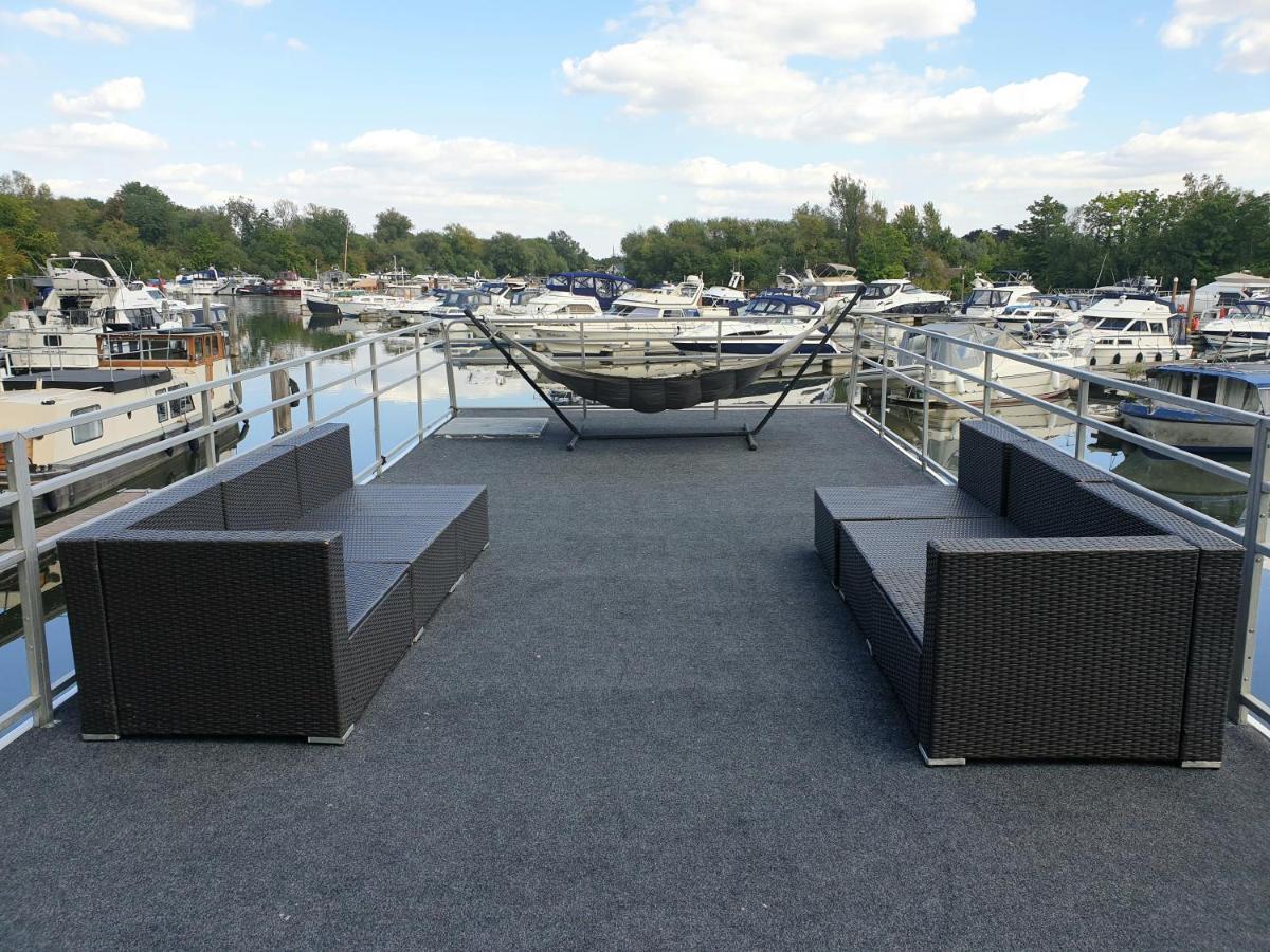 Bluebird House-Boat Hotel East Molesey Esterno foto